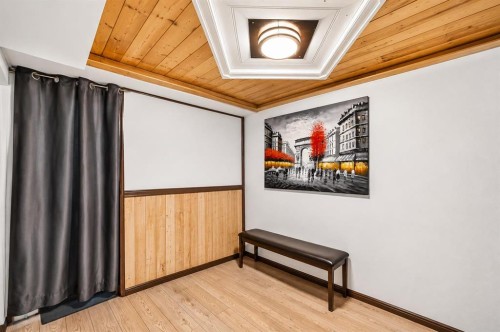 44-4936 Dalton Drive Nw, Calgary, AB - Indoor Photo Showing Other Room