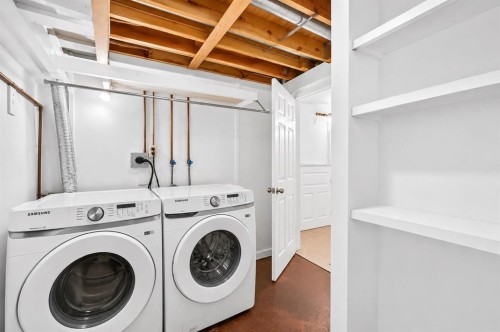 44-4936 Dalton Drive Nw, Calgary, AB - Indoor Photo Showing Laundry Room