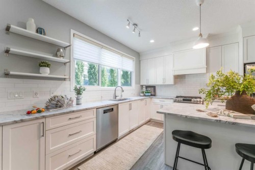 42 West Grove Way Sw, Calgary, AB 