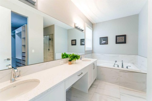 42 West Grove Way Sw, Calgary, AB 