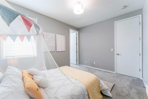 42 West Grove Way Sw, Calgary, AB 