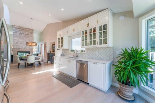 150 Oakbriar Close Sw, Calgary, AB 
