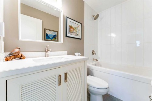 150 Oakbriar Close Sw, Calgary, AB 