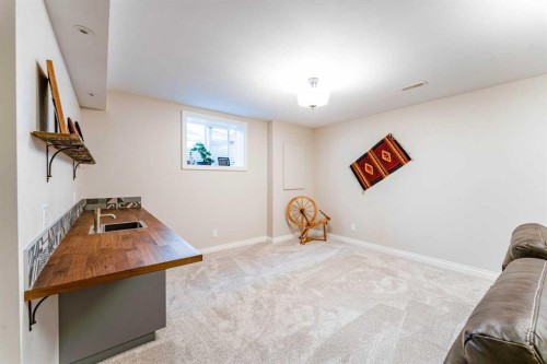 150 Oakbriar Close Sw, Calgary, AB 