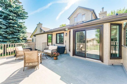 150 Oakbriar Close Sw, Calgary, AB 