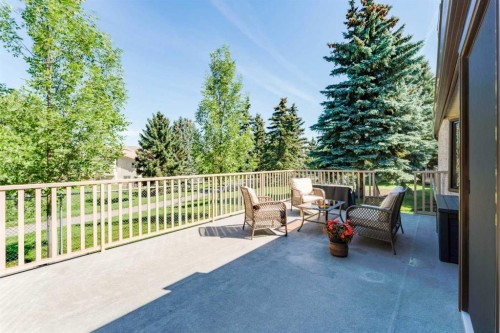 150 Oakbriar Close Sw, Calgary, AB 