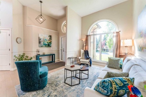 150 Oakbriar Close Sw, Calgary, AB 
