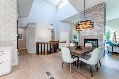 150 Oakbriar Close Sw, Calgary, AB 