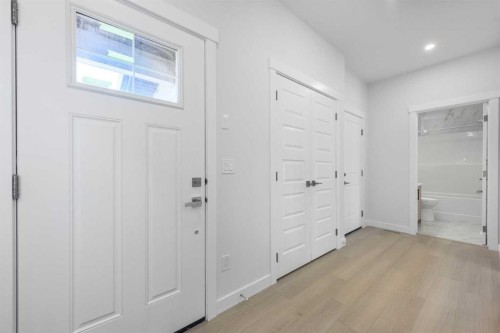 122 Sandpiper Bend, Chestermere, AB - Indoor Photo Showing Other Room
