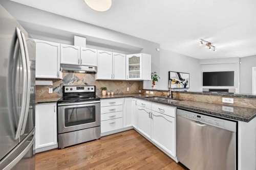 2405 17 Street Sw, Calgary, AB 