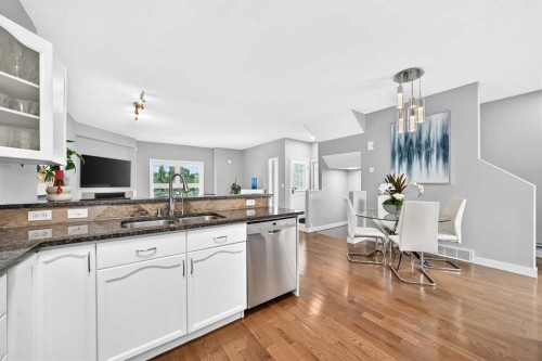 2405 17 Street Sw, Calgary, AB 