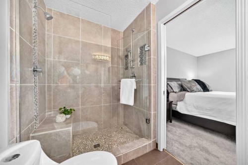 2405 17 Street Sw, Calgary, AB 