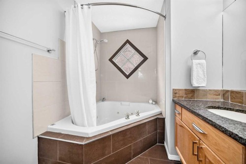 2405 17 Street Sw, Calgary, AB 