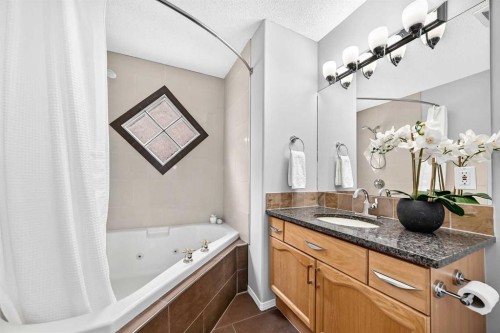 2405 17 Street Sw, Calgary, AB 