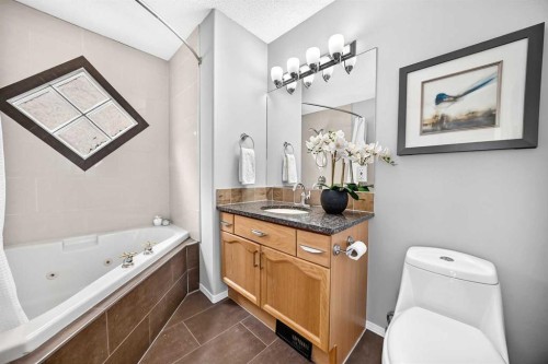 2405 17 Street Sw, Calgary, AB 