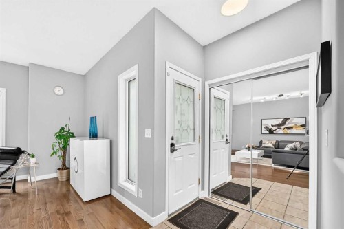 2405 17 Street Sw, Calgary, AB 