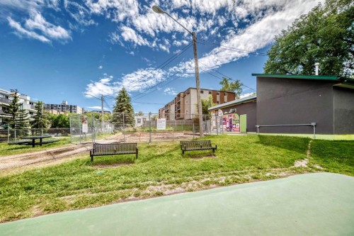 2405 17 Street Sw, Calgary, AB 