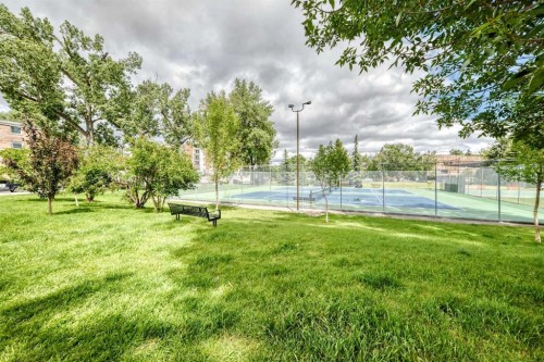 2405 17 Street Sw, Calgary, AB 