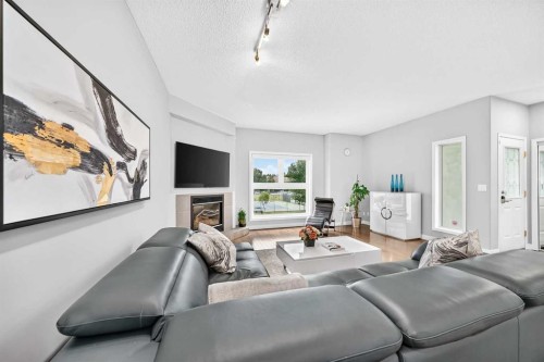 2405 17 Street Sw, Calgary, AB 