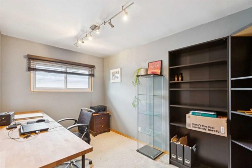 7304 5 Street Sw, Calgary, AB - Indoor Photo Showing Office