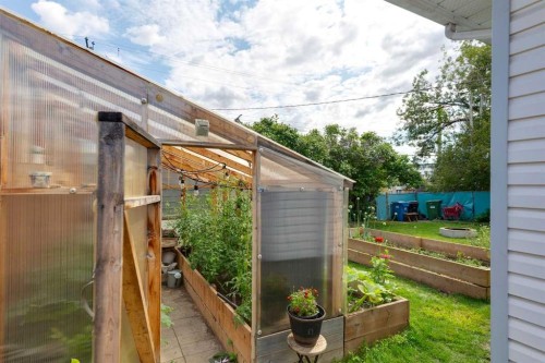 7304 5 Street Sw, Calgary, AB - Outdoor With Exterior