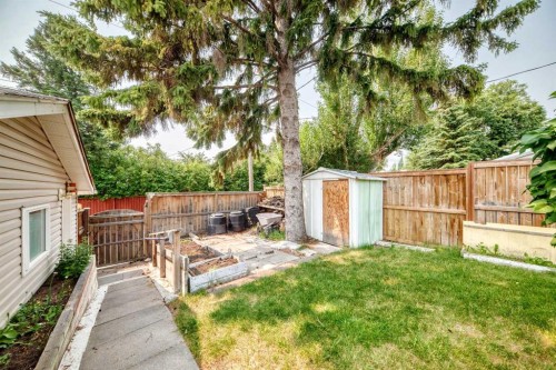 351 Cedarpark Drive Sw, Calgary, AB - Outdoor