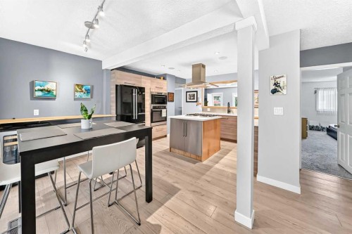 8512 33 Avenue Nw, Calgary, AB 