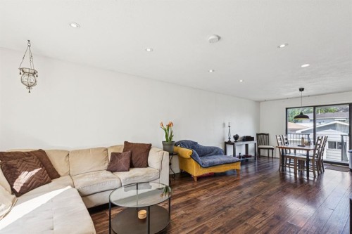 3556 33 Street Se, Calgary, AB 