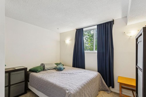 3556 33 Street Se, Calgary, AB 
