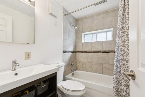 3556 33 Street Se, Calgary, AB 