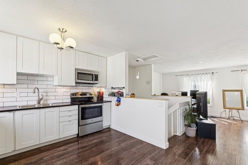 3556 33 Street Se, Calgary, AB 