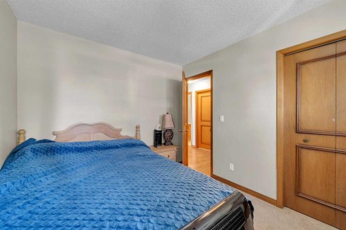28 Macewan Meadow Link Nw, Calgary, AB - Indoor Photo Showing Bedroom