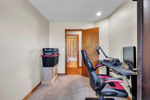 28 Macewan Meadow Link Nw, Calgary, AB - Indoor Photo Showing Office
