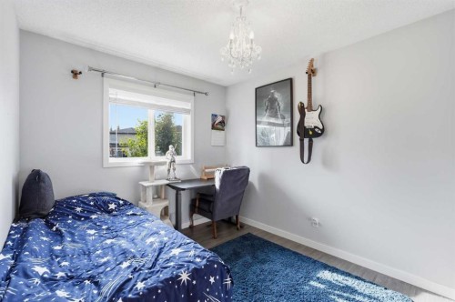 279 Everstone Drive Sw, Calgary, AB 