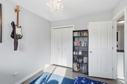 279 Everstone Drive Sw, Calgary, AB 