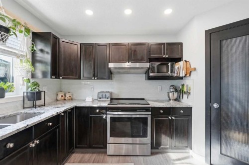279 Everstone Drive Sw, Calgary, AB 