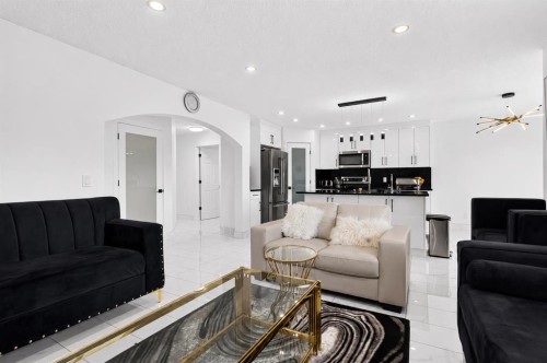53 Martha'S Place Ne, Calgary, AB 