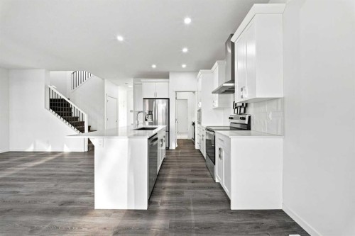 12 Corner Glen Row Ne, Calgary, AB 