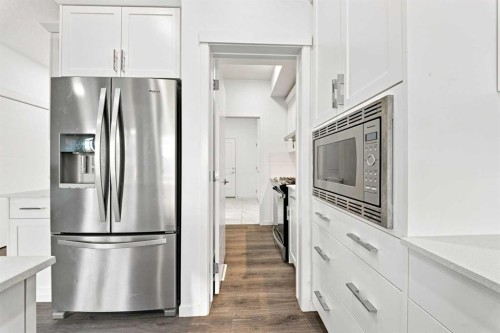 12 Corner Glen Row Ne, Calgary, AB 