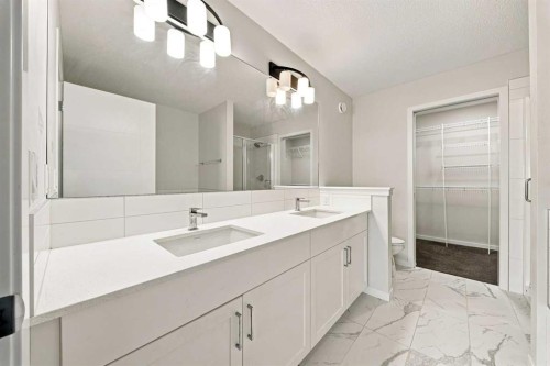12 Corner Glen Row Ne, Calgary, AB 