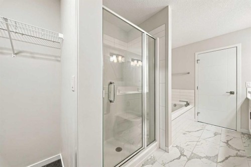 12 Corner Glen Row Ne, Calgary, AB 