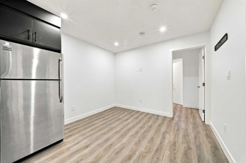 12 Corner Glen Row Ne, Calgary, AB 