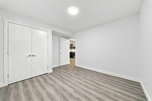 12 Corner Glen Row Ne, Calgary, AB 