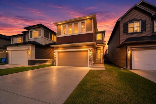 12 Corner Glen Row Ne, Calgary, AB 