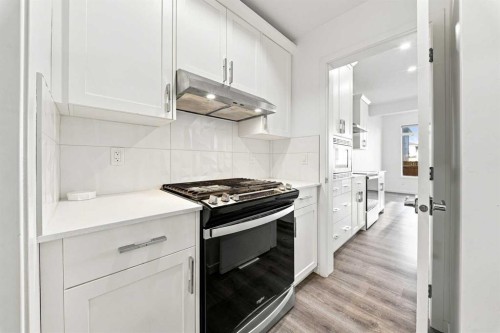 12 Corner Glen Row Ne, Calgary, AB 