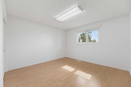 23 Hawksbrow Road Nw, Calgary, AB 