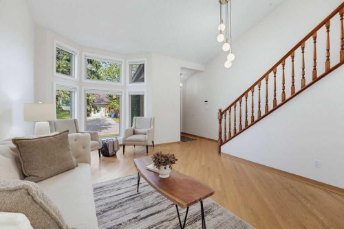 23 Hawksbrow Road Nw, Calgary, AB 