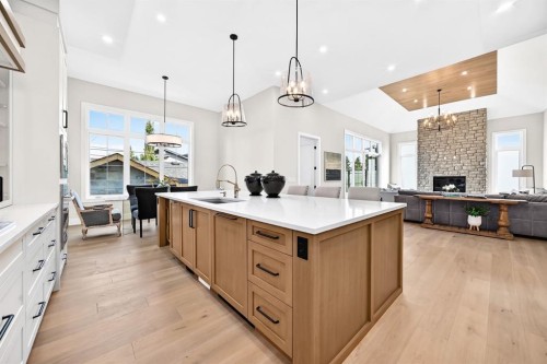 3743 36 Avenue Sw, Calgary, AB 