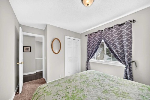 14 Douglasview Circle Se, Calgary, AB 
