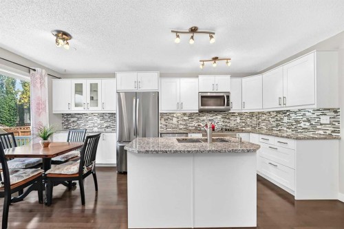 14 Douglasview Circle Se, Calgary, AB 